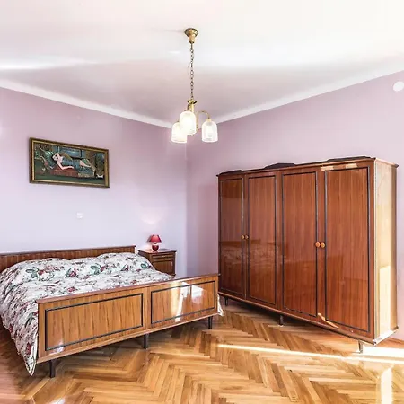 Апартаменты Valtursko Polje I *