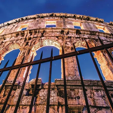Daire Valtursko Polje I Pula