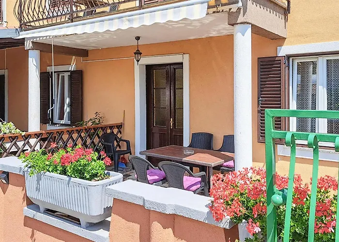 Апартаменты Valtursko Polje I